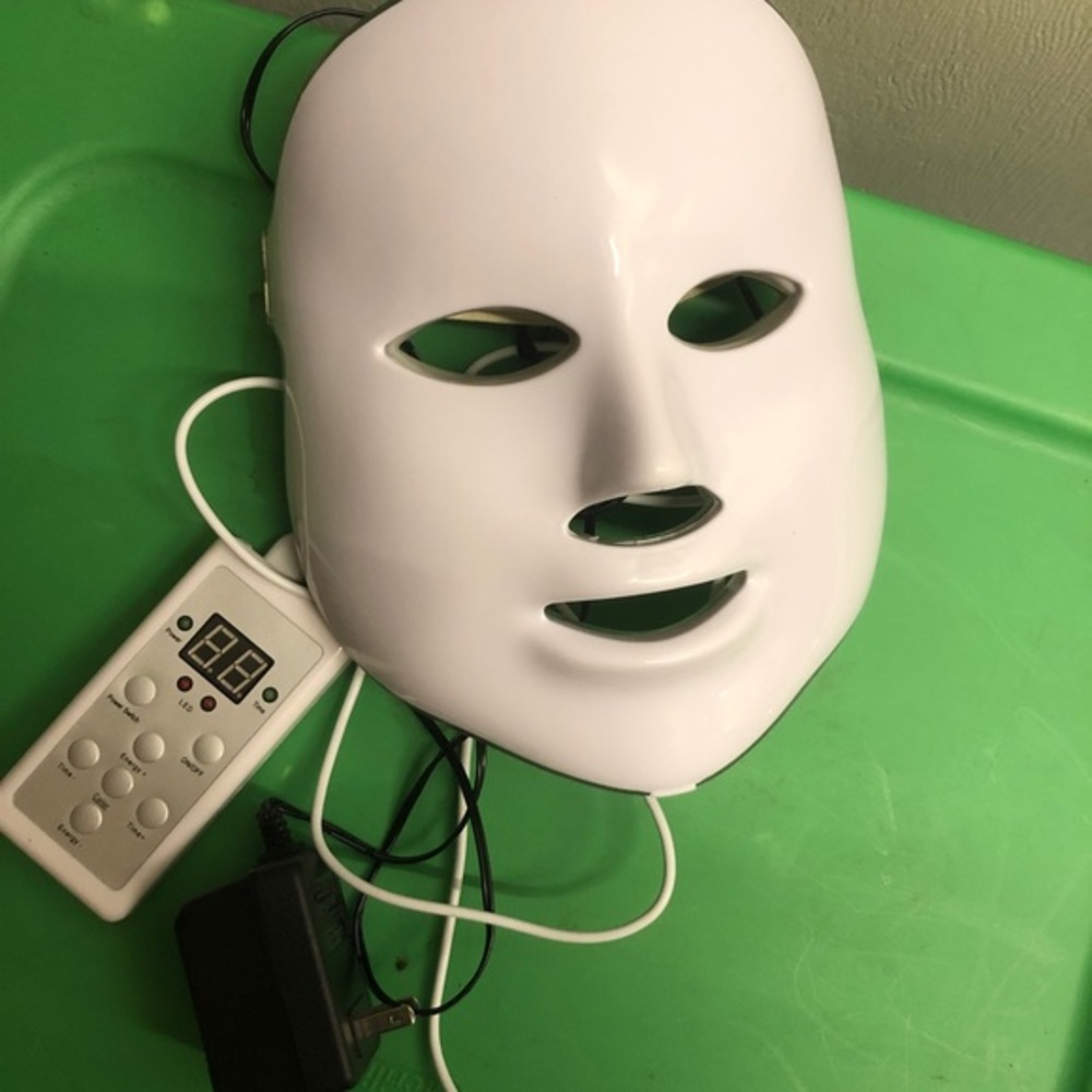 Korean LED Face Photon Mask 120 LEDs Near Infrared Red Light Skincare Portable